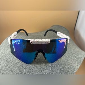 - New Polarized Fit Viper Glasses perfect for Summer !